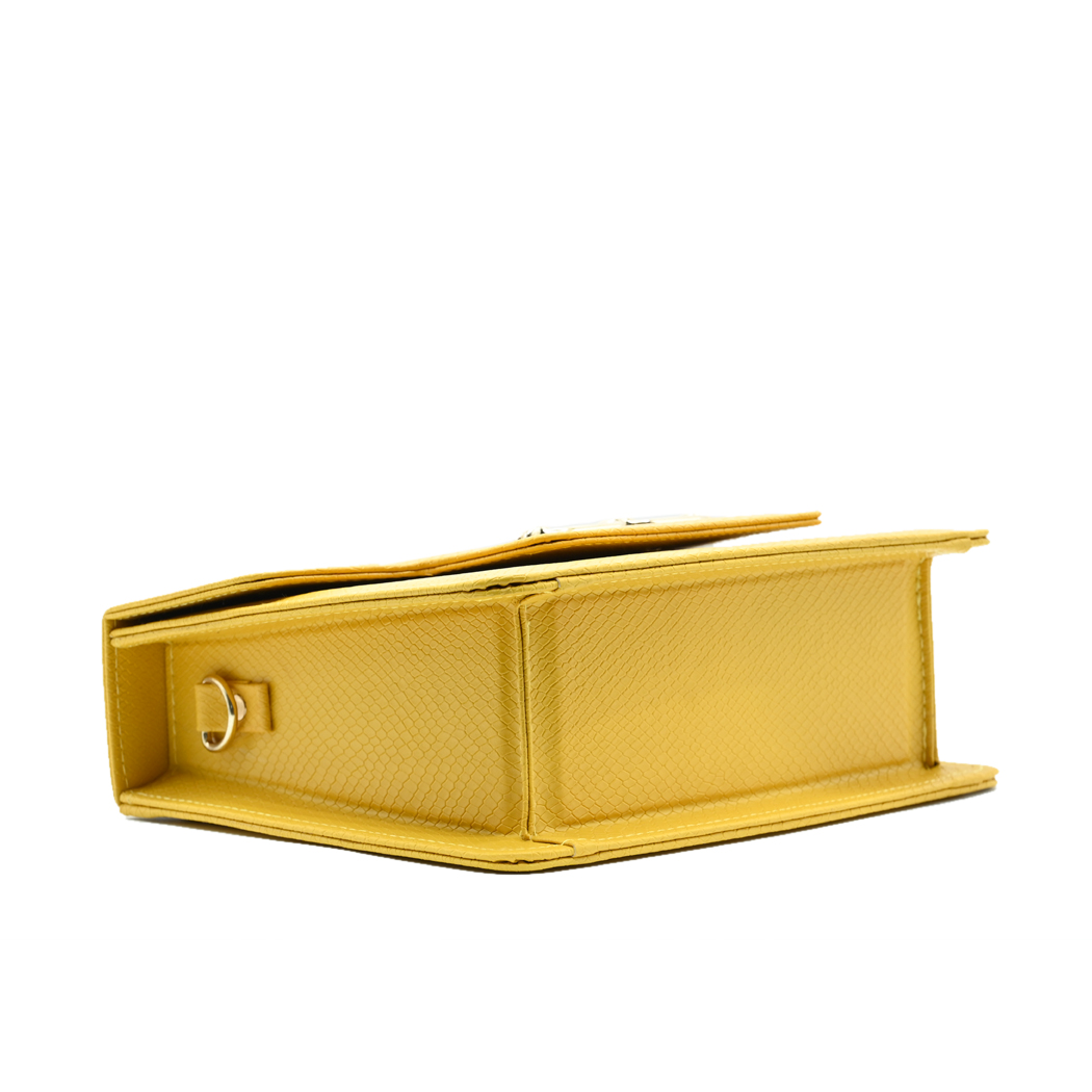 Lustre Pearl Tote – Vibrant Yellow Handbag with Pearl Handle