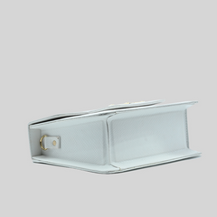 Lustre Pearl Tote – Elegant White Handbag with Pearl Handle