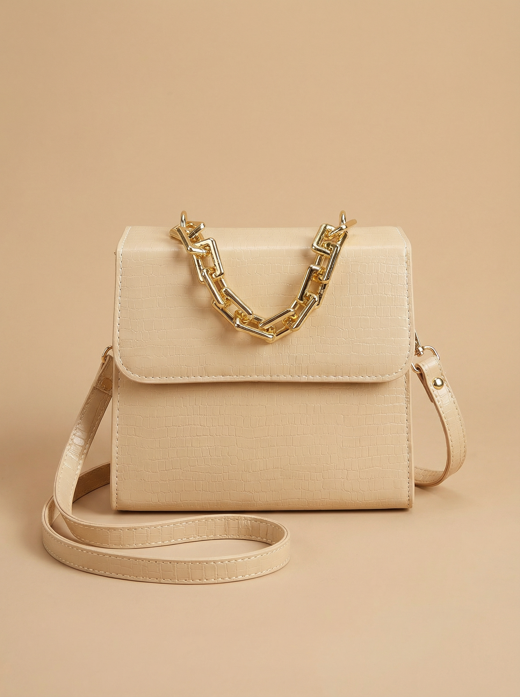 Clasique Handbag - Skin Beige